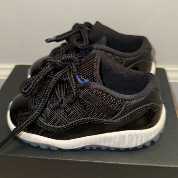 Jordan 11 Retro Toddler 🔥 - Picture 2 of 7